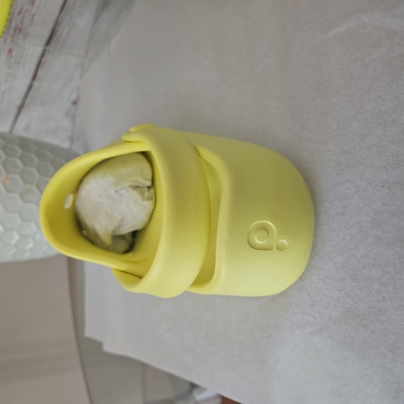 NWT Posee Little Bean Slipppers Men's Size 42-43 - Picture 6 of 14